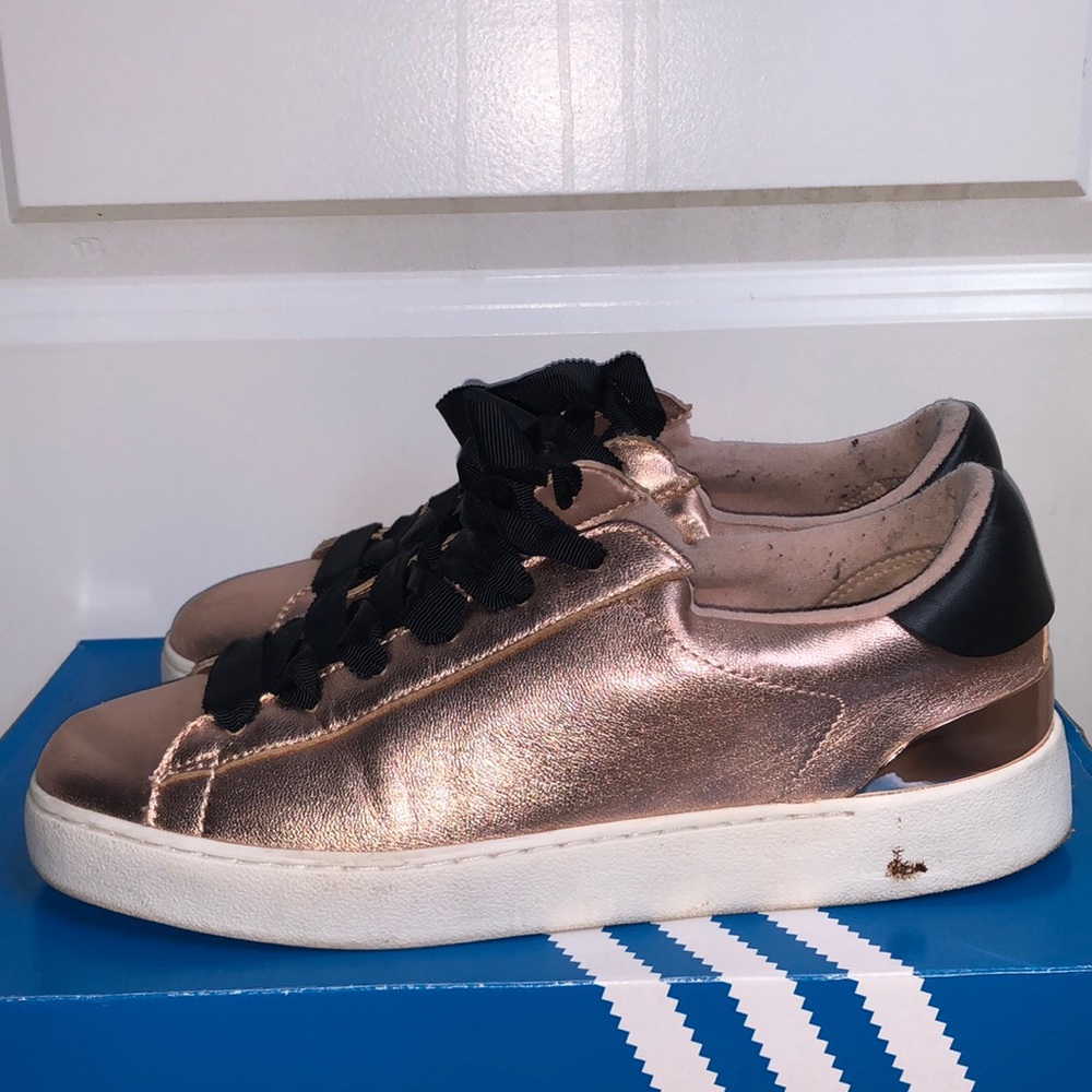 Nine West Women’s Sneakers Shoes Size: US 8M